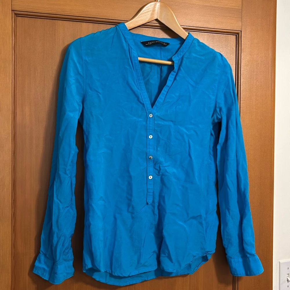 Long sleeve teal shirt